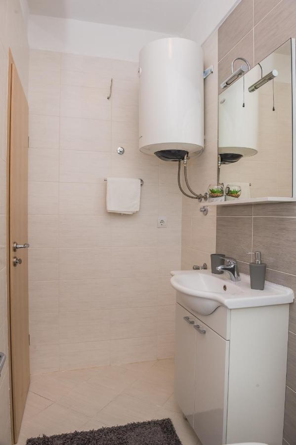 Apartments Slavka Rogoznica  Esterno foto